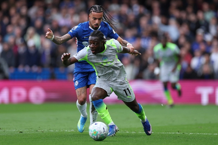 Đè bẹp Chelsea, Man City đe dọa ngôi đầu của Arsenal - Ảnh 2.