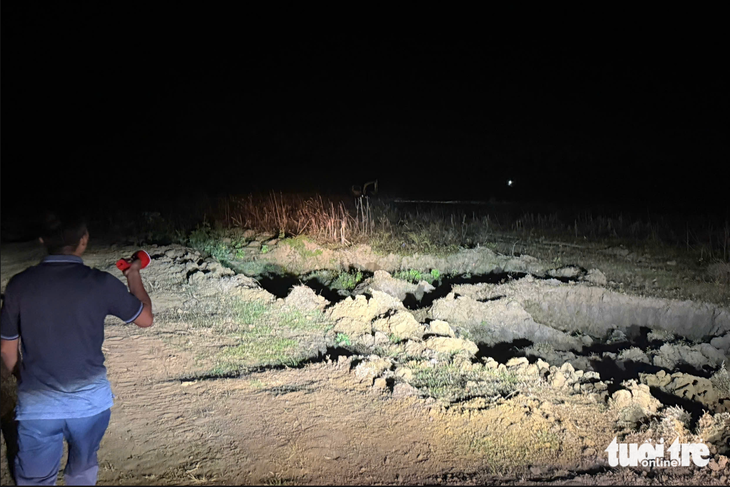 múc đất - Ảnh 3.