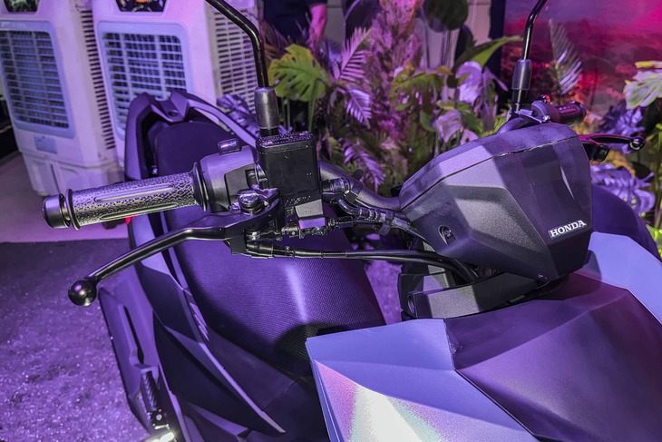 Honda Vario 125 - Ảnh 7.