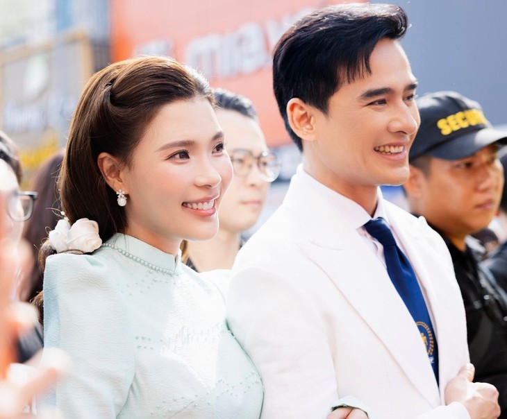 Bóng ma hạnh phúc: Lương Thế Thành bị khán giả ném đá, Thúy Diễm bảo 'khổ thân anh nhà' - Ảnh 1. Bóng ma hạnh phúc - Ảnh 1.