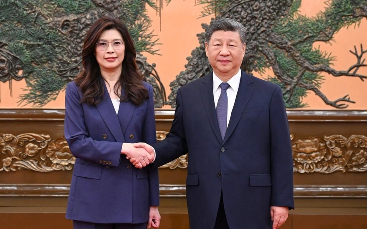 Trung Quốc: Tàu chiến Nhật Bản đi qua eo biển Đài Loan là 'hành động khiêu khích' - Ảnh 3.