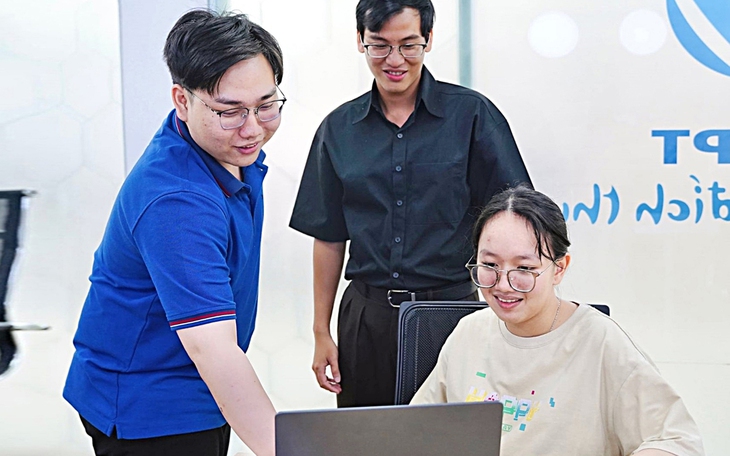 Cùng sinh viên chủ động hội nhập - Ảnh 2.