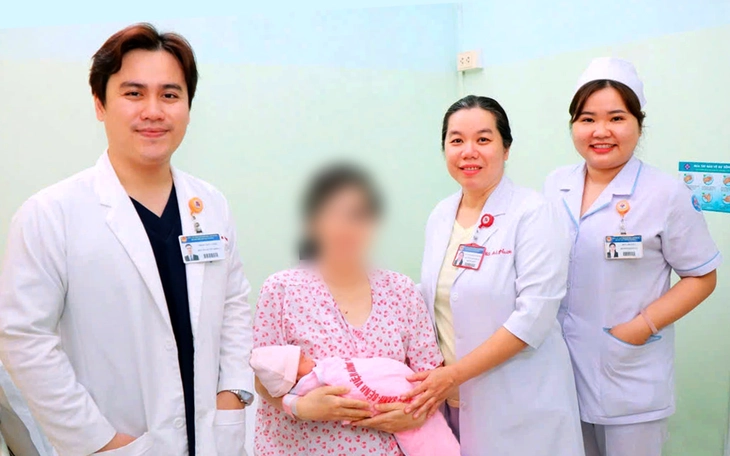 Phát hiện xơ tử cung nhưng để tới 17 năm, người phụ nữ 54 tuổi phải cắt bỏ tử cung  - Ảnh 2.