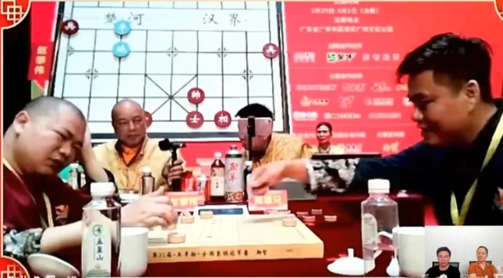 Kỳ thủ khuyết tật đại thắng 2 cao thủ top 8 cờ tướng Trung Quốc - Ảnh 4.