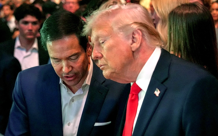 NÓNG: Ông Trump tuyên bố phong tỏa eo biển Hormuz - Ảnh 3.