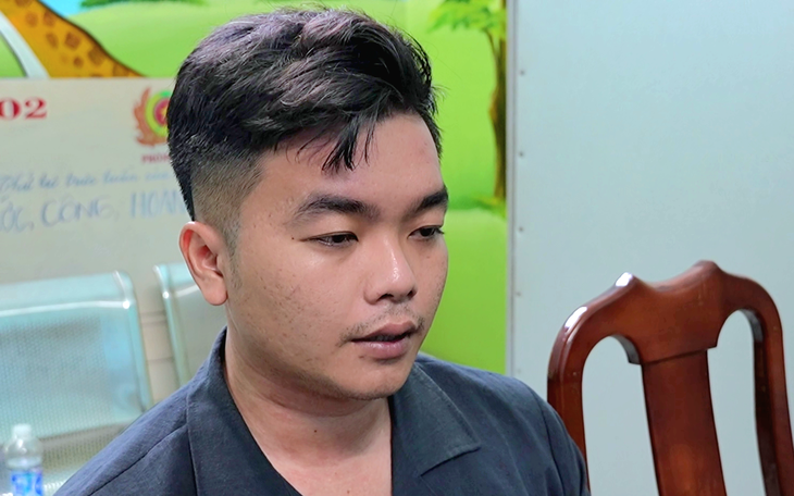 Bắt hai thanh niên giả danh công an, dùng súng nhựa cướp tài sản ở Lâm Đồng - Ảnh 2.