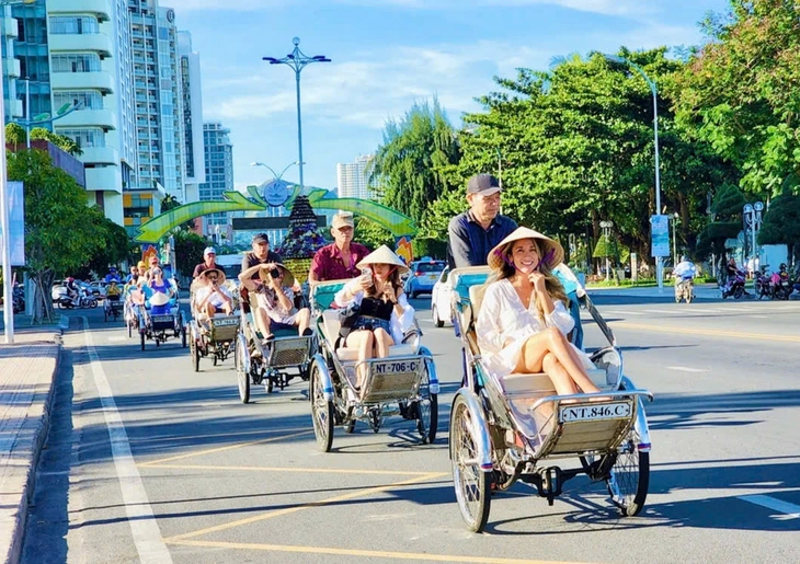 Chọn nâng tầm quản lý hay chọn cấm xích lô điện ở đô thị du lịch Nha Trang? - Ảnh 1. Nha Trang - Ảnh 1.