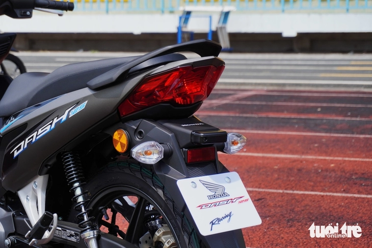 Honda Dash 125 - Ảnh 5.
