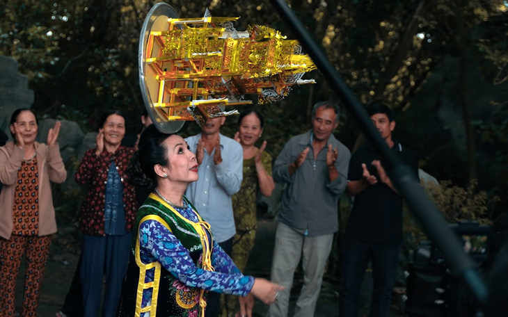 'Đất đỏ' mang anh hùng Võ Thị Sáu trở lại màn ảnh rộng sau 30 năm - Ảnh 4.