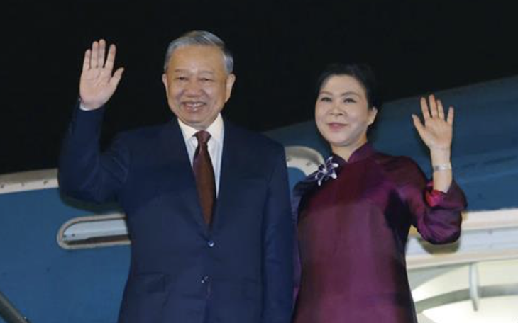 Tổng Bí thư, Chủ tịch nước Tô Lâm và Phu nhân đến Bắc Kinh, bắt đầu chuyến thăm Trung Quốc - Ảnh 1.