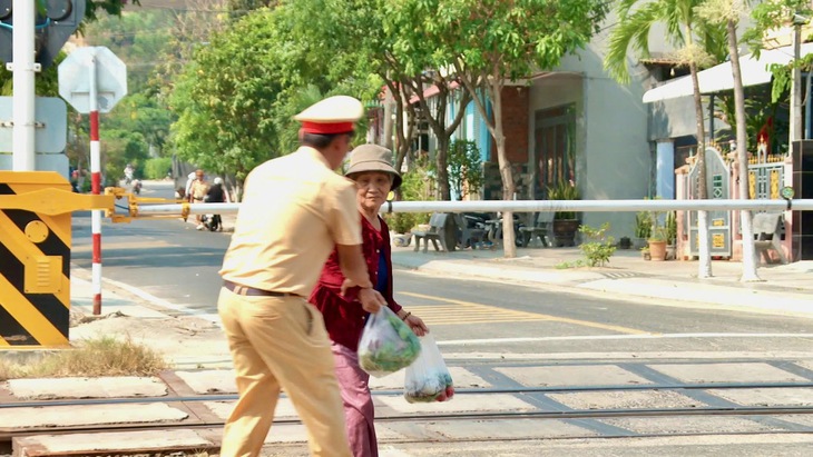 đường sắt - Ảnh 1.