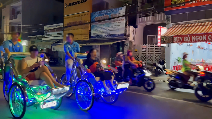 Vụ đề xuất cấm xích lô điện ở Nha Trang: Quản lý chặt, nhưng cần tạo điều kiện cho dân mưu sinh - Ảnh 2.