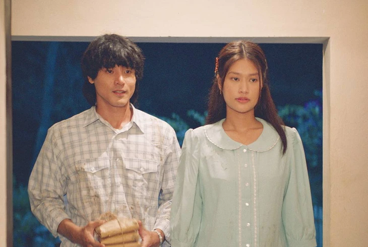 Rạp Việt: Khán giả ngán hù dọa, 'tình' lên ngôi hốt bạc - Ảnh 1.