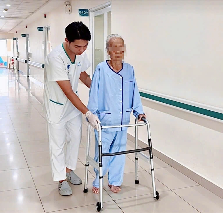 thay khớp - Ảnh 3.