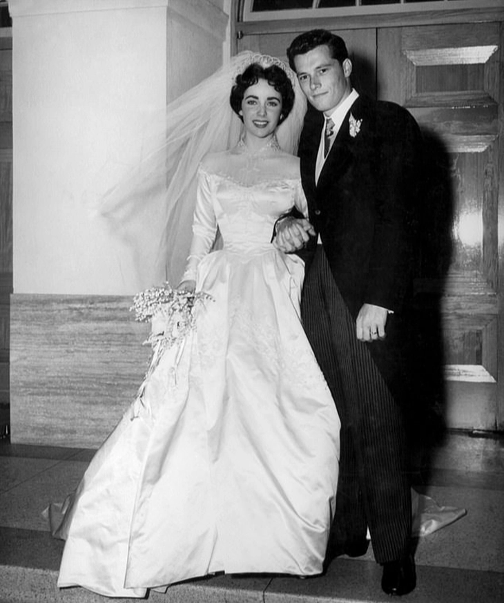 Taylor Swift - Ảnh 2.