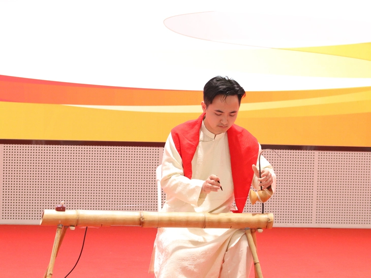 'Hành trình đỏ': Thanh niên Việt Nam tìm về lịch sử hào hùng để thấy trách nhiệm với đất nước - Ảnh 6.