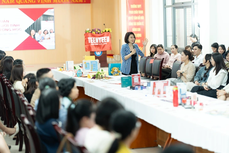 Một nửa học sinh ngại nói chuyện giới tính với cha mẹ - Ảnh 3.