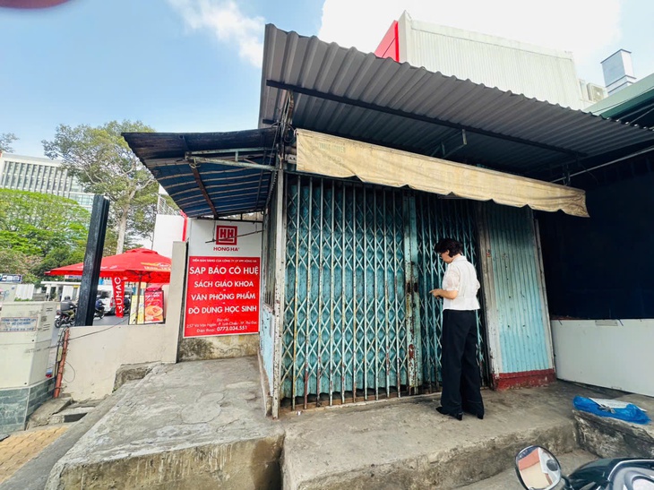 Thu hồi mặt bằng 'đất vàng' bị chiếm dụng: Vận động thấu tình đạt lý với người già yếu - Ảnh 1. Thu hồi mặt bằng 'đất vàng' bị chiếm dụng nhờ cách vận động thấu tình đạt lý - Ảnh 1.