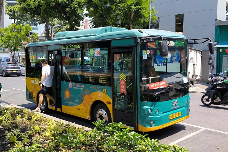 xe buýt - Ảnh 3.