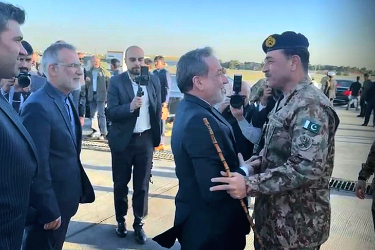 Phái đoàn Pakistan có mặt tại thủ đô Tehran, mang thông điệp của Mỹ - Ảnh 1.