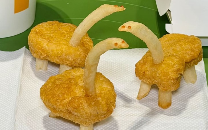 Quán lẩu gà cho công thức để khách tự nấu: nghịch lý mà vẫn đông khách - Ảnh 4.