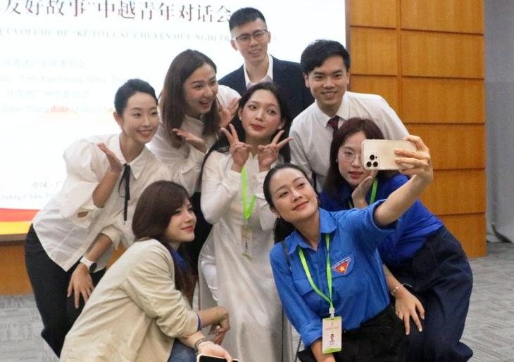 hành trình đỏ - Ảnh 1.