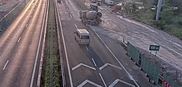 cao tốc - Ảnh 1.