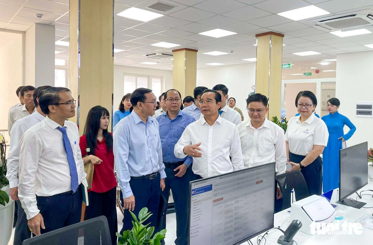 Vì sao chuyển giao thẩm quyền chứng thực giao dịch trước tại 112 phường, xã ở TP.HCM? - Ảnh 2.