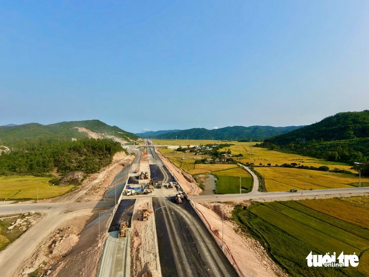 cao tốc - Ảnh 1.