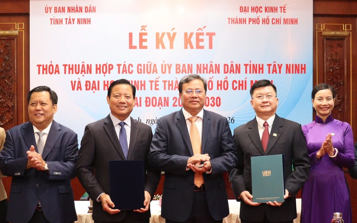 Tây Ninh khánh thành nhà máy ống thép 2.600 tỉ đồng chào mừng 51 ngày Thống nhất đất nước - Ảnh 3.