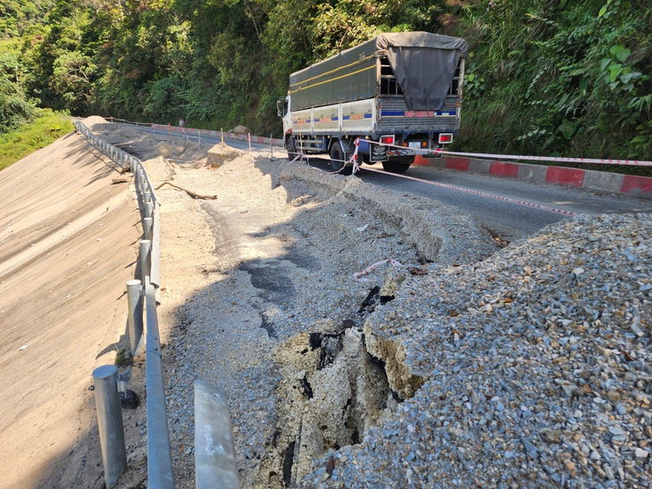 Quảng Ngãi chi 2.350 tỉ đồng nâng cấp quốc lộ 24, mở cửa lên Măng Đen - Ảnh 4.