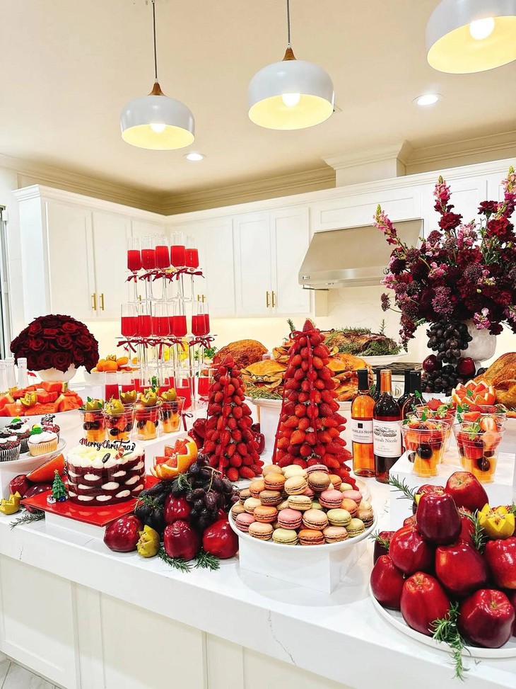 Phạm Hương sau 8 năm sang Mỹ: Từ bỏ hào quang 'hoa hậu quốc dân', làm phu nhân ở biệt thự 1.000m² - Ảnh 3.