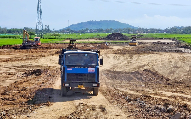 Giấy hồng chung của 8 người nhưng chỉ tìm được 7 người, làm sao gia hạn quyền sử dụng đất? - Ảnh 3.