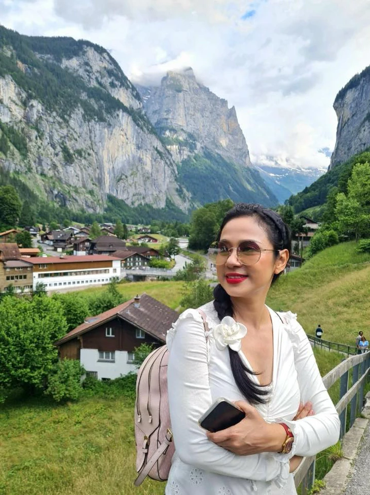 Việt Trinh - Ảnh 4.