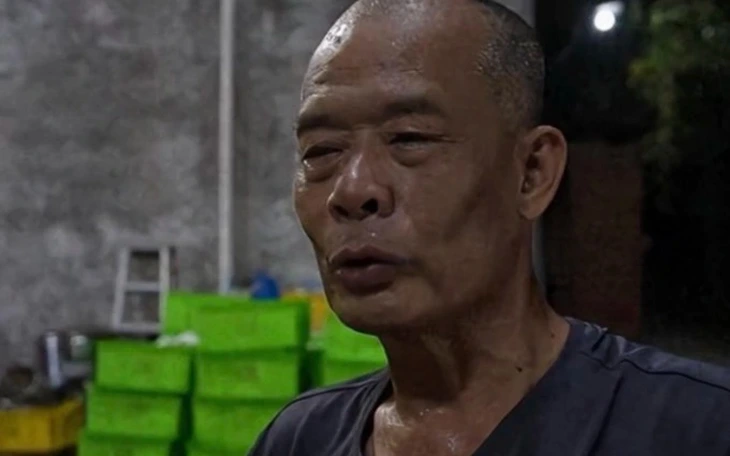 Ngôi sao Chelsea dùng bạn gái làm tạ đẩy ngực - Ảnh 2.