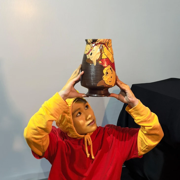 Cười ngất với màn biến hóa Jsol, Captain Boy thành dép, gấu Pooh - Ảnh 3.