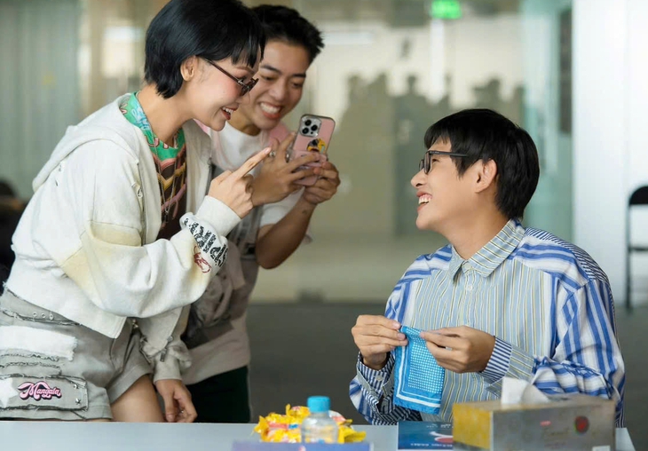 Đại tiệc trăng máu 8 - Ảnh 2.