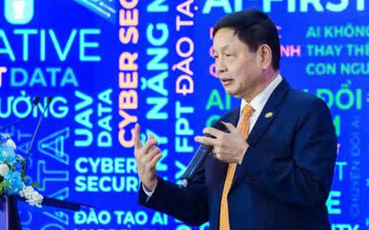 Lãnh đạo FPT nói gì khi được gợi ý ‘đỡ’ giá cổ phiếu như con trai tỉ phú Trần Đình Long, CEO Masan? - Ảnh 2.