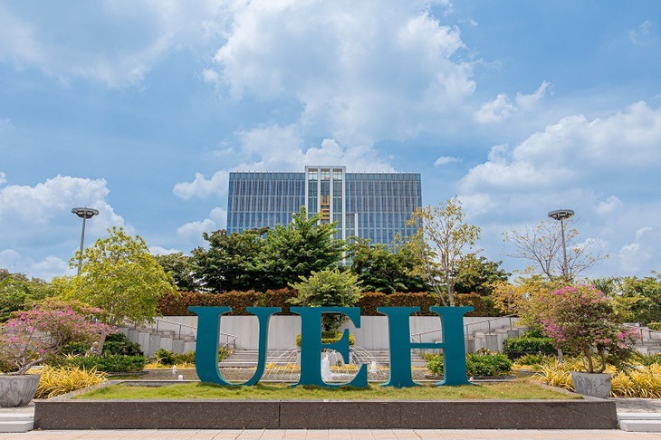 nhà trường - Ảnh 1.