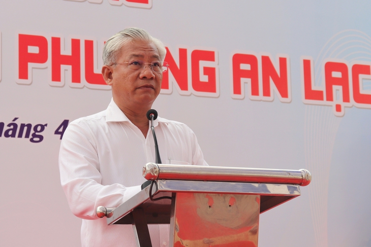 hồ bơi - Ảnh 2.