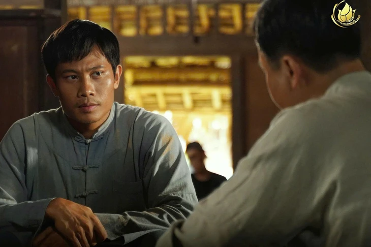 Tận hiến - Ảnh 2.