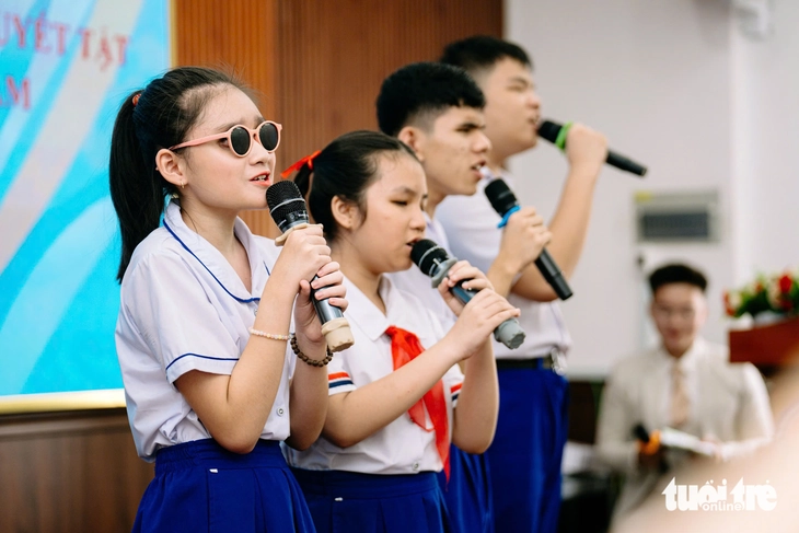 Người khuyết tật khát khao tiếp cận giáo dục hiện đại, môi trường tiện ích, cơ hội công bằng - Ảnh 9.