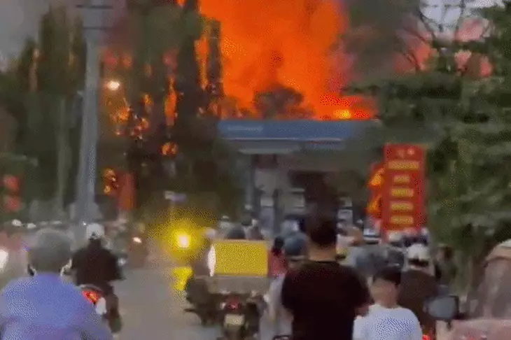 xưởng sản xuất - Ảnh 1.