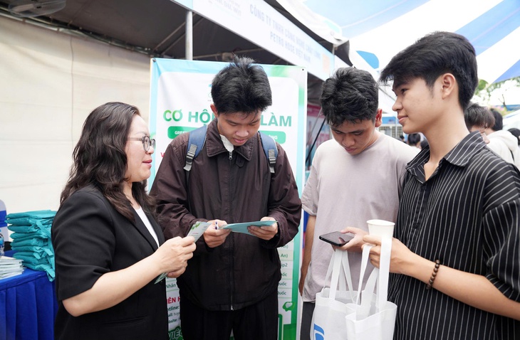 việc làm - Ảnh 2.