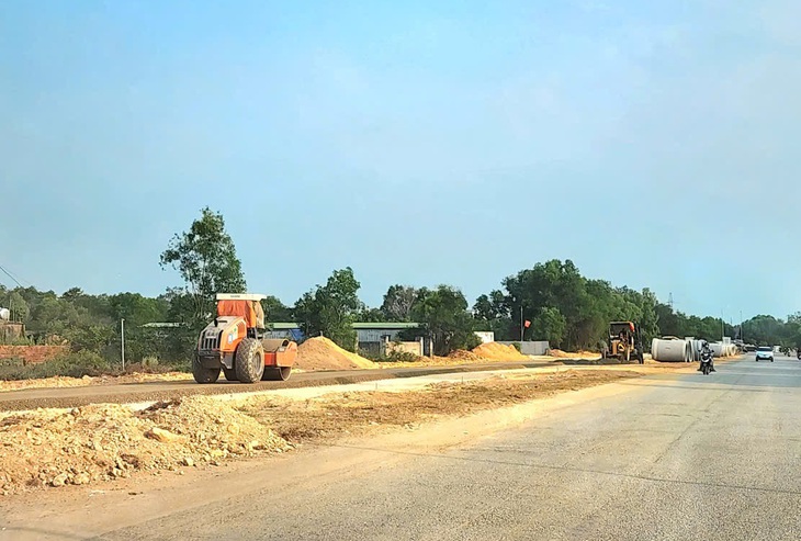 Mở rộng đường nối Dung Quất - Chu Lai: Gỡ điểm nghẽn, mở toang cửa ngõ liên vùng - Ảnh 3.