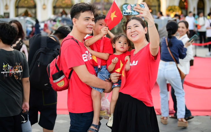 Sở Y tế TP.HCM cập nhật danh sách mới nhất khám Bảo hiểm y tế ban đầu ở TP.HCM - Ảnh 2.