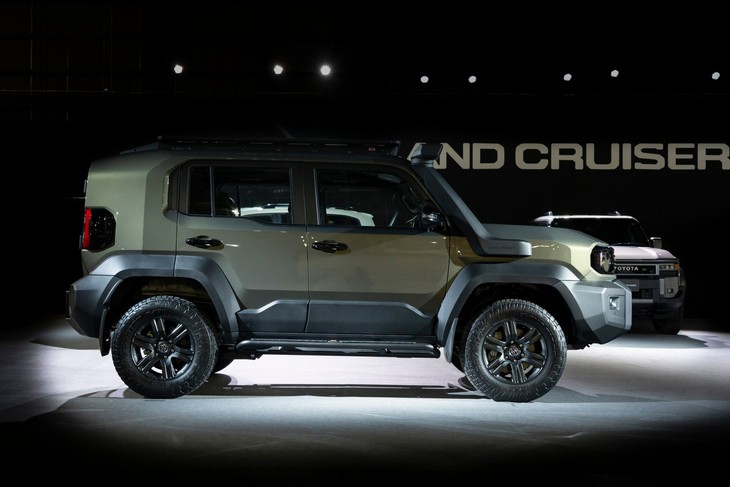 Toyota Land Cruiser FJ - Ảnh 2.