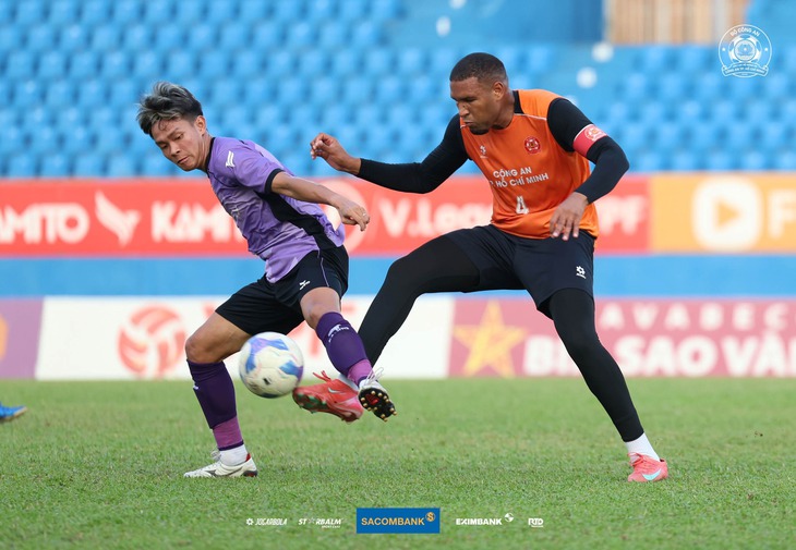 sân Thống Nhất - Ảnh 2.