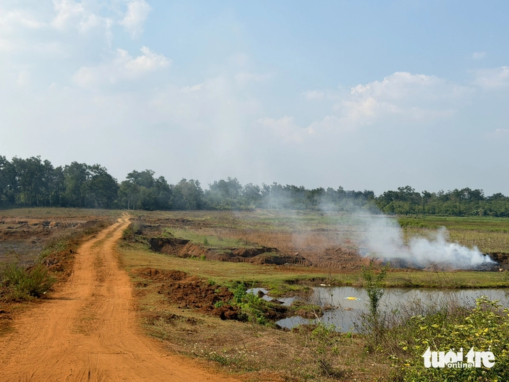 múc đất - Ảnh 3.