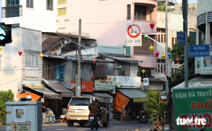 giờ cấm - Ảnh 2.